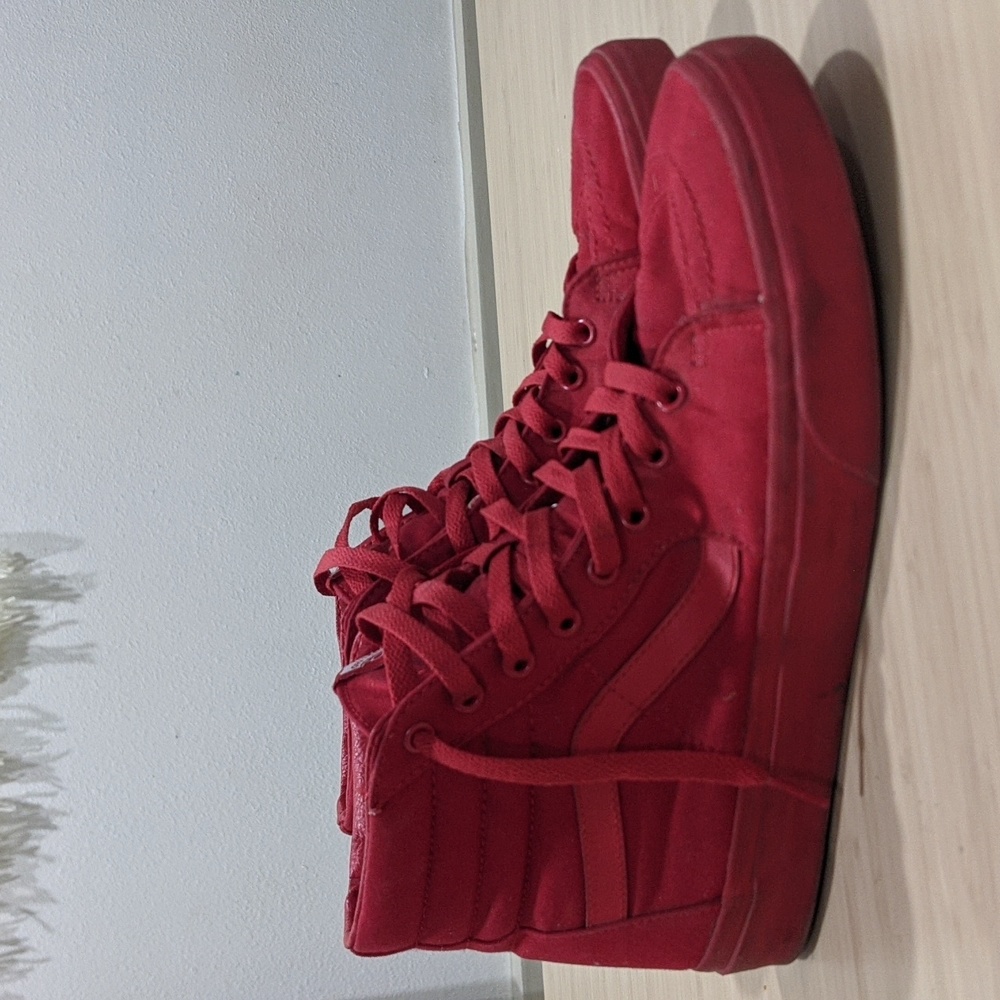 Men's Vans Sk8 Hi canvas sneakers in red size 11